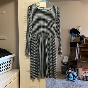 Long sleeve green and white striped dress. Pockets!